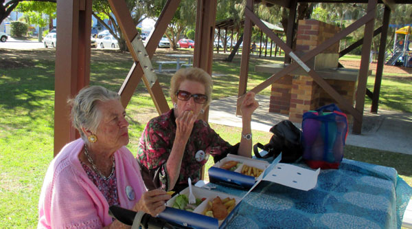 Rothwell Bus Outing To beautiful Redcliffe Peninsula