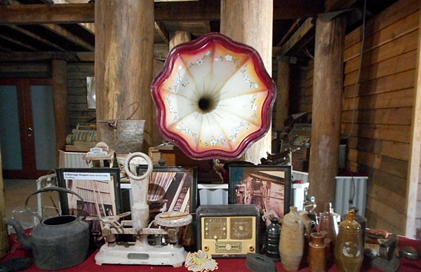 Residents of Roslyn Lodge took a step back in time at the Historic Rivermill Museum